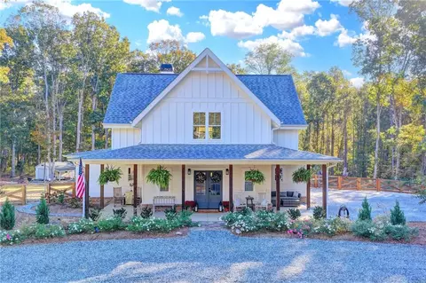 79 White Plains Church Rd, Jefferson, GA 30549