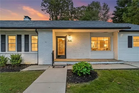 531 Crestview Ter, Gainesville, GA 30501