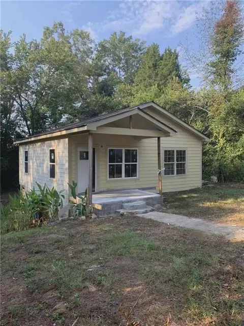 1066 Jessamine St, Macon, GA 31206
