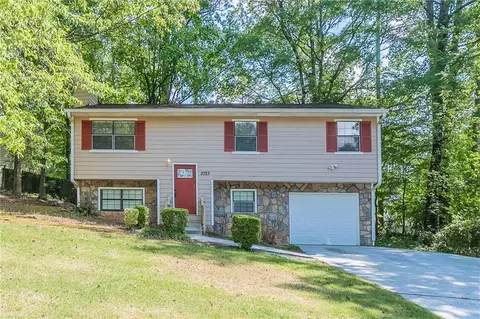 5723 Fieldstone Dr, Lithonia, GA 30038