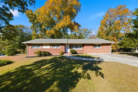 7163 Bluebird Ln, Lithia Springs, GA 30122