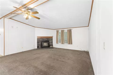Living - 526 Stoneridge Dr, Winder, GA 30680 photo 3 of 3