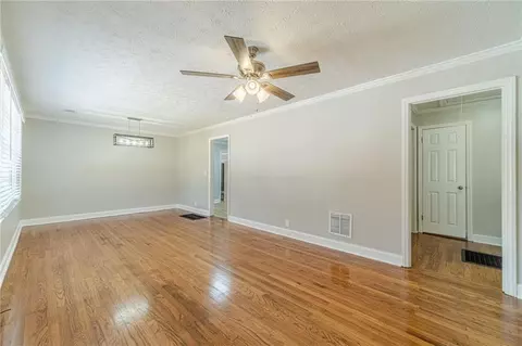 Living - 119 Glen Iris Dr, Monroe, GA 30655 photo 2 of 5