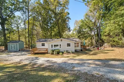 9260 Waldrip Rd, Gainesville, GA 30506