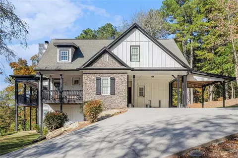 2855 Milton Bryan Dr, Loganville, GA 30052