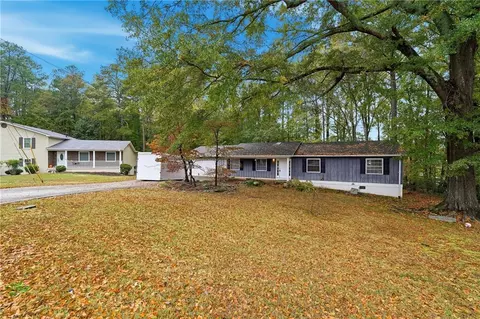 190 Crestwood Ct, Alpharetta, GA 30009