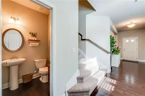 Entry Way - 4072 Elsdon Dr, Austell, GA 30106 photo 5 of 8