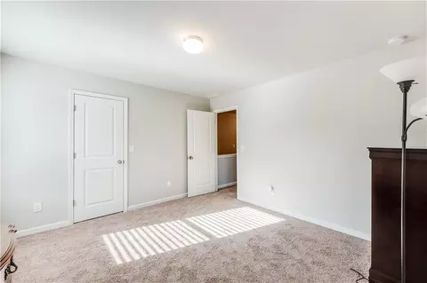 Bedroom - 4072 Elsdon Dr, Austell, GA 30106 photo 11 of 12