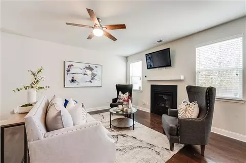 Living - 4072 Elsdon Dr, Austell, GA 30106 photo 1 of 1