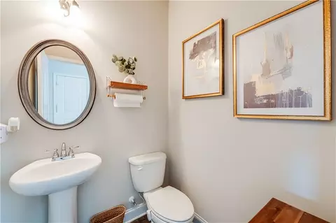 Bath - 4072 Elsdon Dr, Austell, GA 30106 photo 1 of 5