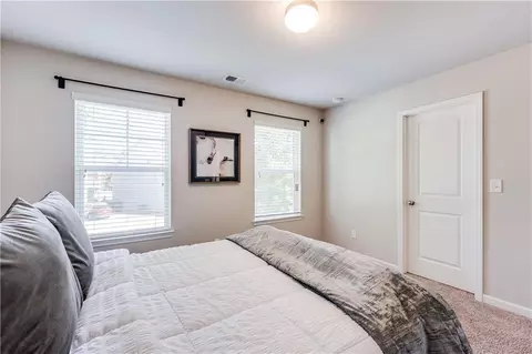 Bedroom - 4072 Elsdon Dr, Austell, GA 30106 photo 6 of 12