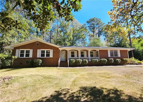 327 Travis St, Fayetteville, GA 30214