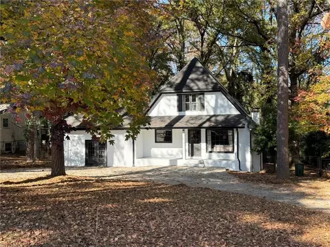 2648 Glenvalley Dr, Decatur, GA 30032