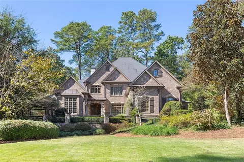 4750 Mystic Dr, Atlanta, GA 30342