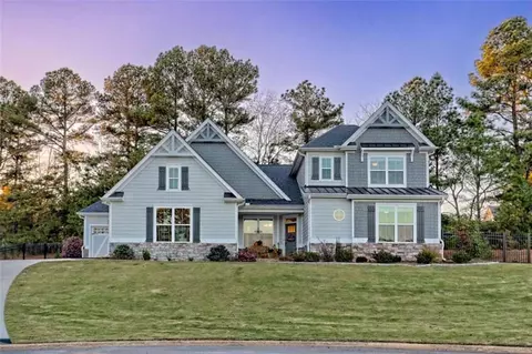 876 Sweetgrass Ct, Demorest, GA 30535