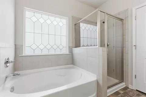 Bath - 112 Willowbrook Dr, Calhoun, GA 30701 photo 1 of 4