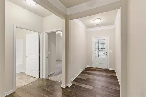 Entry Way - 112 Willowbrook Dr, Calhoun, GA 30701 photo 3 of 5