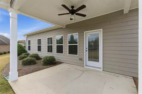 Exterior - 112 Willowbrook Dr, Calhoun, GA 30701 photo 6 of 12