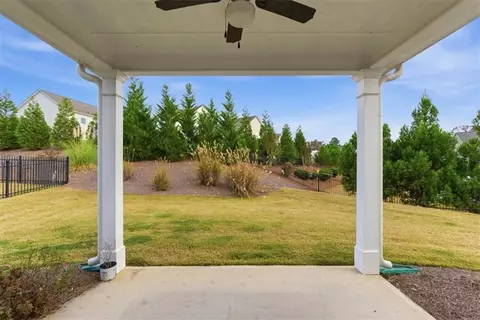Exterior - 112 Willowbrook Dr, Calhoun, GA 30701 photo 7 of 12