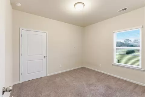 Bedroom - 112 Willowbrook Dr, Calhoun, GA 30701 photo 3 of 3