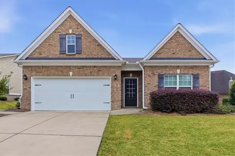 Exterior - 112 Willowbrook Dr, Calhoun, GA 30701 photo 2 of 12