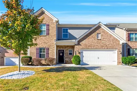 1742 Weatherbrook Cir, Lawrenceville, GA 30043
