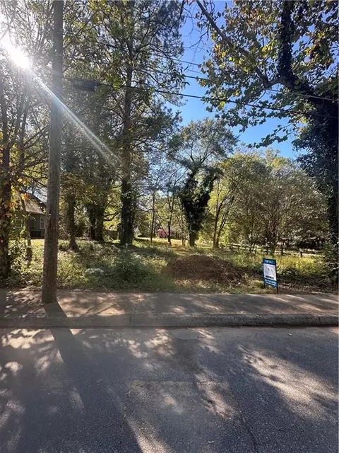 32 Walker St, Cartersville, GA 30120