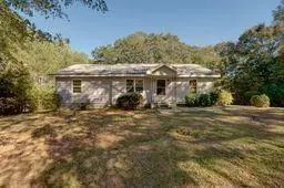 195 Harvard Pl, Dallas, GA 30132