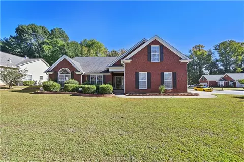 5253 Haverford Run Dr NW, Lilburn, GA 30047
