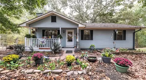 3990 Ridgeland Dr, Douglasville, GA 30135