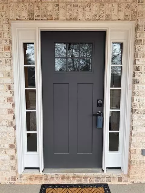 95 Cambridge Dr, Covington, GA 30014 photo 2