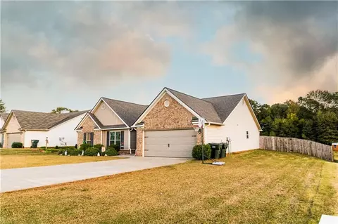 304 Thoroughbred Trl, Monroe, GA 30655 photo 32