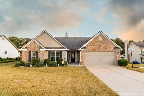 304 Thoroughbred Trl, Monroe, GA 30655