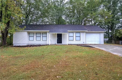 3331 Mustang Dr, Powder Springs, GA 30127