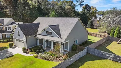 6208 Harris Ct, Braselton, GA 30517