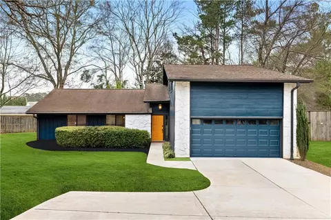 1217 Fairfield Dr, Marietta, GA 30068