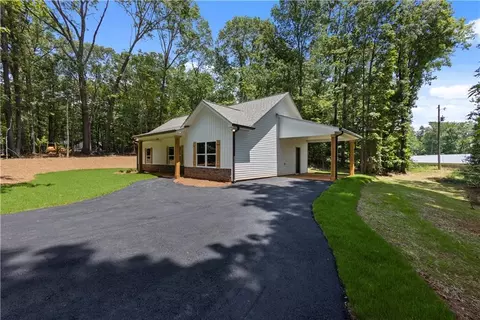 1517 Winn Rd, Douglasville, GA 30134