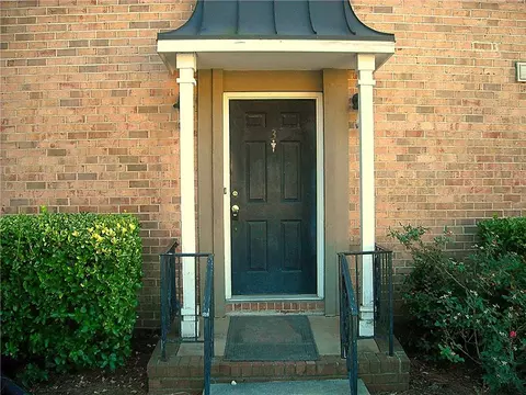 6980 Roswell Rd #B3, Atlanta, GA 30328