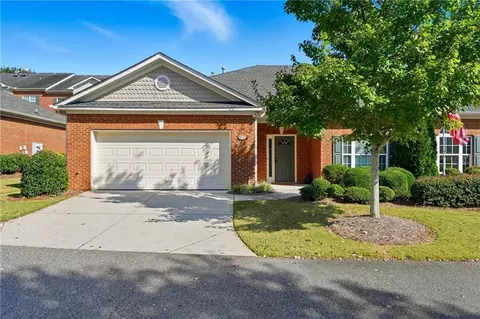 555 Sawnee Corners Dr, Cumming, GA 30040