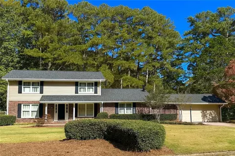 3142 Wanda Woods Dr, Atlanta, GA 30340