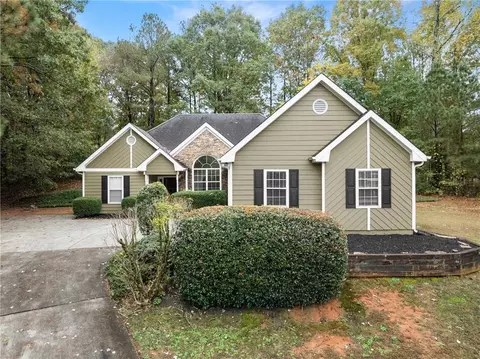 515 Tribble Creek Dr, Grayson, GA 30017