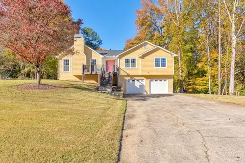 1095 Ashlin Dr, Woodstock, GA 30188