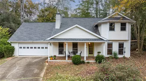 515 Forest Pl, Roswell, GA 30076