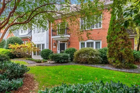 676 Clifton Rd NE, Atlanta, GA 30307