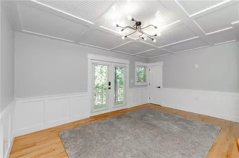Living - 2109 Pine Tree Dr #C11, Buford, GA 30518 photo 3 of 4