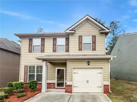 6576 Woodwell Dr, Union City, GA 30291