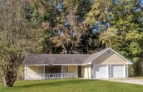9409 Forest Knoll Dr, Jonesboro, GA 30238