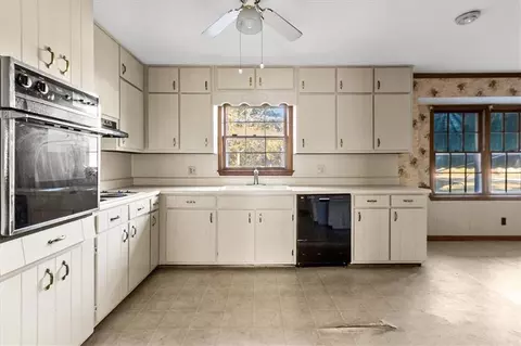 2075 Pinewood Dr, Covington, GA 30016 photo 14