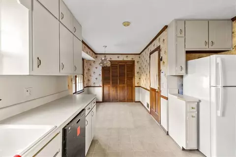 2075 Pinewood Dr, Covington, GA 30016 photo 16