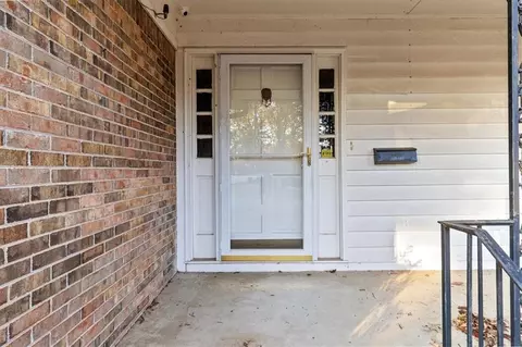 2075 Pinewood Dr, Covington, GA 30016 photo 6
